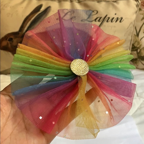 Rainbow 🌈 colors girl’s round hair clip used - Picture 11 of 16